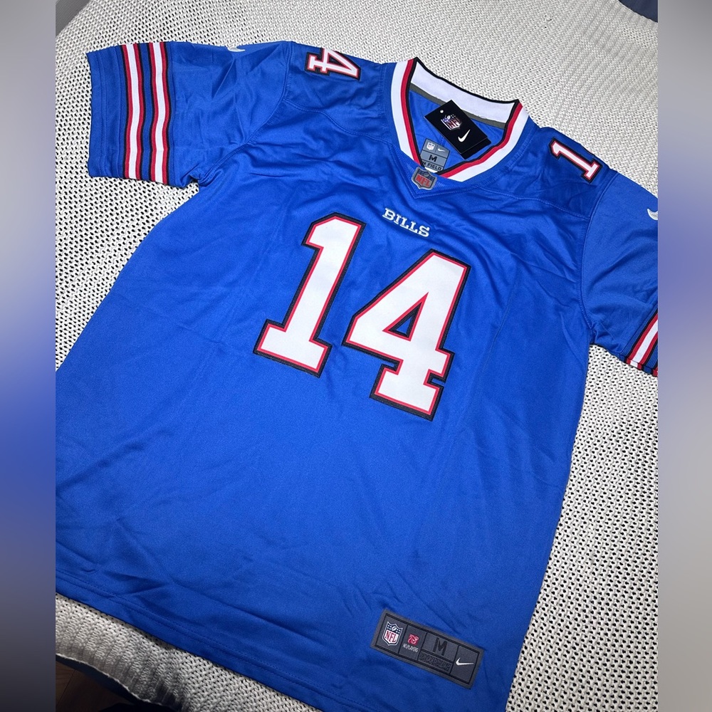 Stefon Diggs  JERSEY SIZE MEDIUM NEWW fuse NFL BILLS